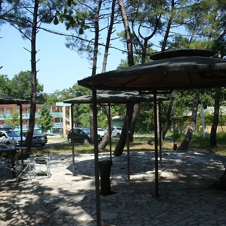 Svetlina 호텔 키텐